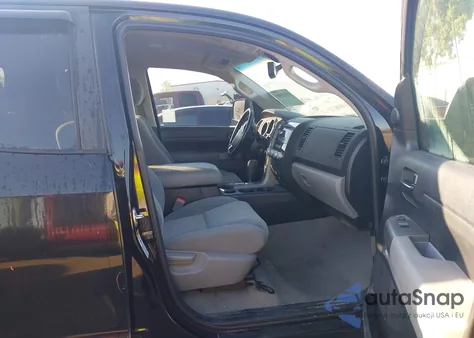 2010 Toyota Tundra Grade 5.7L V8 z USA, uszkodzony, nr VIN 5TFRY5F1XAX074211